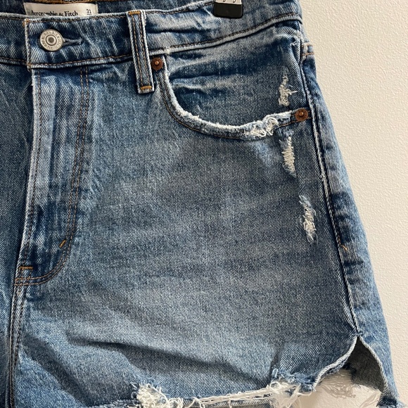 Abercrombie & Fitch The Mom Short - High Rise CURVE LOVE - Picture 4 of 8